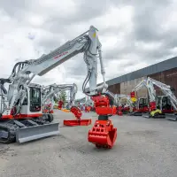 Huppenkothen präsentiert den neuen 16-Tonnen-Raupenbagger TB3150 von Takeuchi. Huppenkothen präsentiert den neuen 16-Tonnen-Raupenbagger TB3150 von Takeuchi.