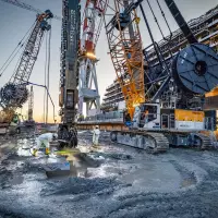 Die Liebherr-Fräse LSC 8-20 überzeugt in Genua mit ihrem hohen Drehmoment. Die Liebherr-Fräse LSC 8-20 überzeugt in Genua mit ihrem hohen Drehmoment.