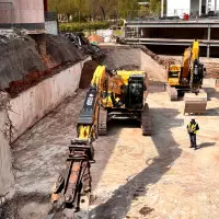 Sicherheit im Rückbau bestimmt den Einsatz der Fernsteuerung. Sicherheit im Rückbau bestimmt den Einsatz der Fernsteuerung.