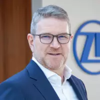 Alexander Seeliger, neuer Leiter des Bereichs Arbeitsmaschinen- und Prüfsysteme bei ZF.
Alexander Seeliger, neuer Leiter des Bereichs Arbeitsmaschinen- und Prüfsysteme bei ZF.